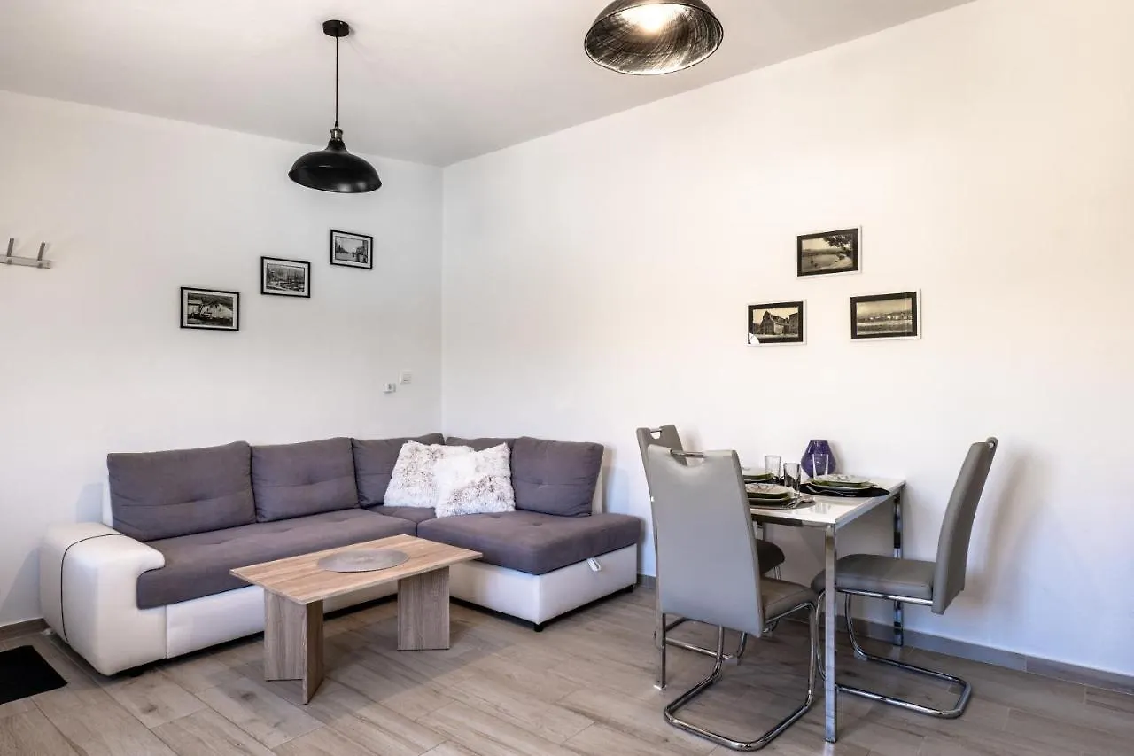 Apartment Tonci Bruno Паг