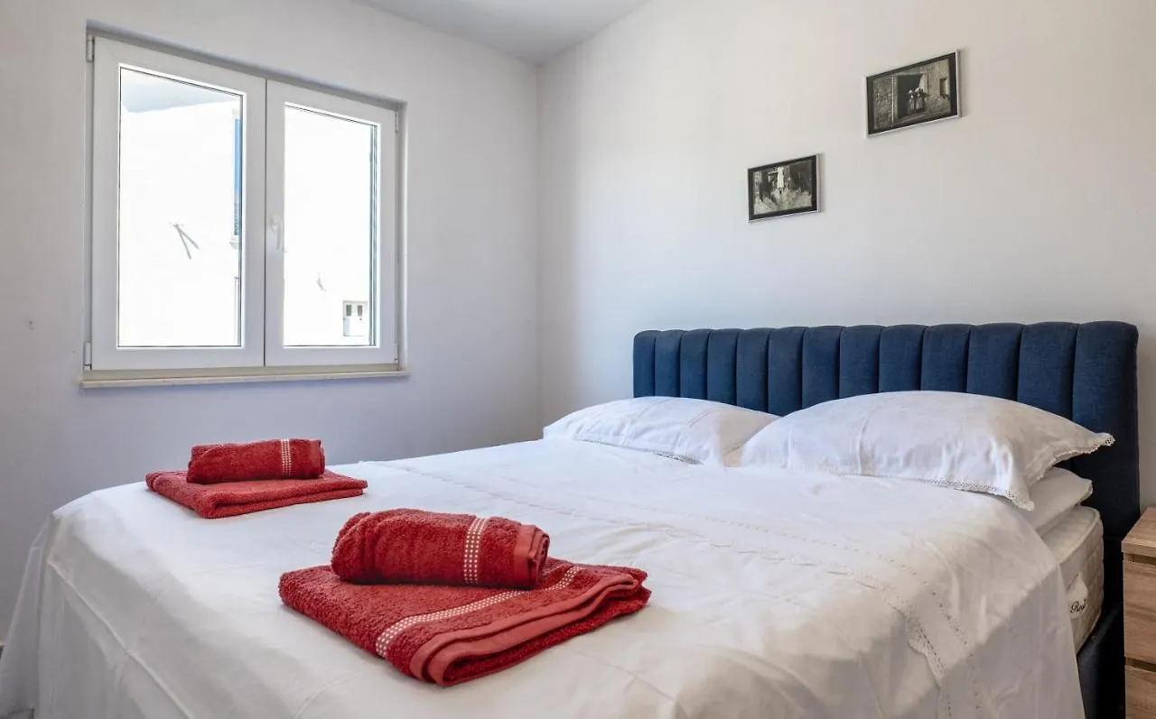 Apartment Tonci Bruno Pag Town Kroatien