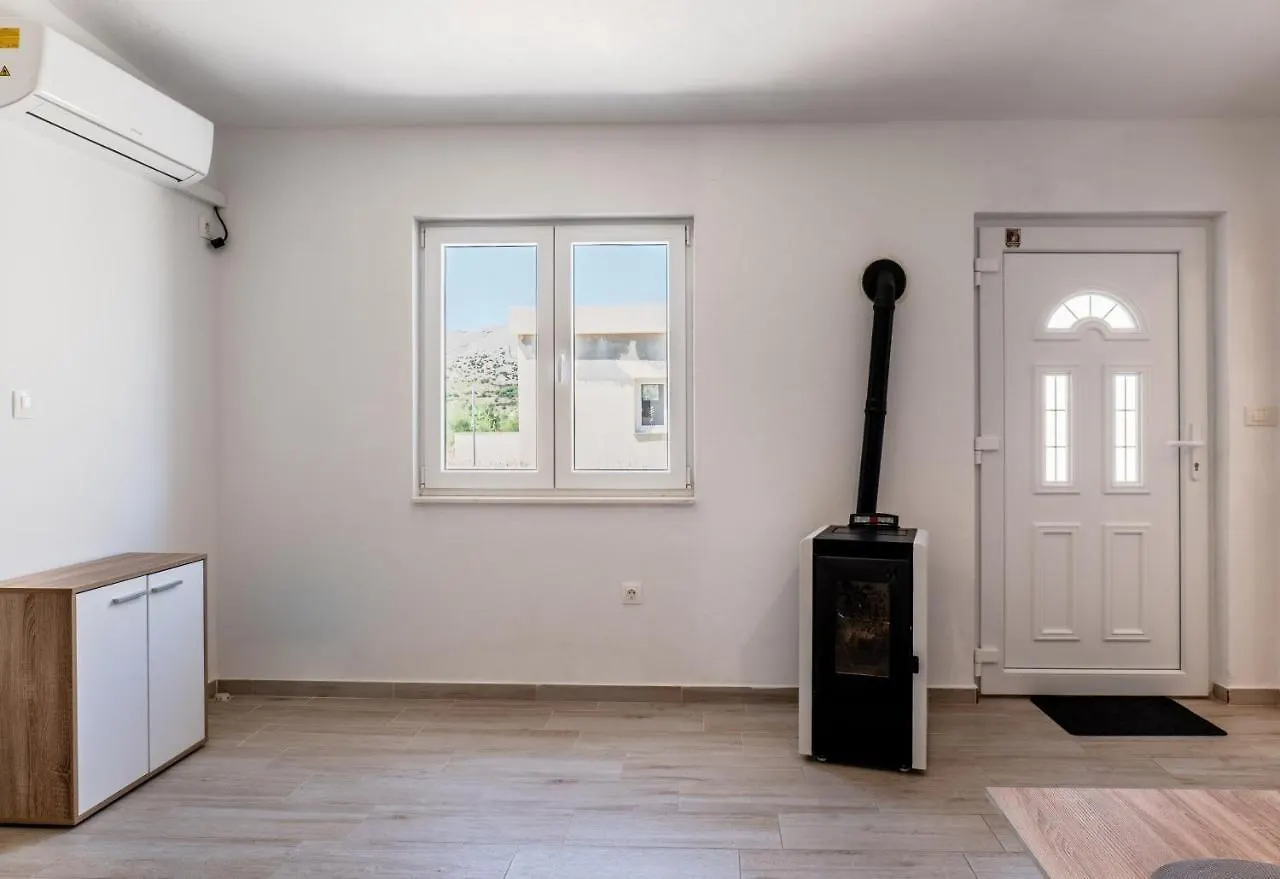 Apartment Tonci Bruno Pag Town